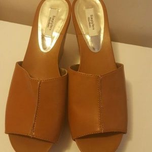 Chestnut Vera Wang slide on